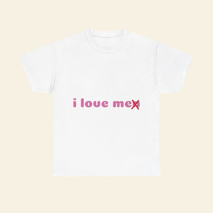 "i love me/n" graphic tee