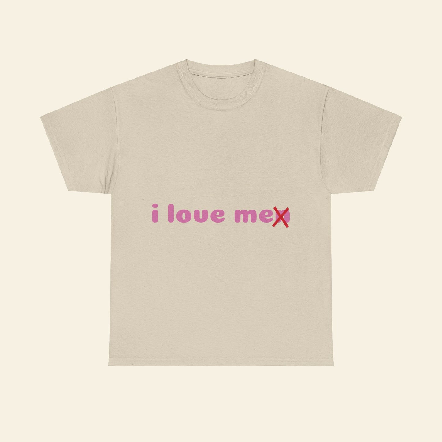 "i love me/n" graphic tee