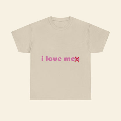 "i love me/n" graphic tee